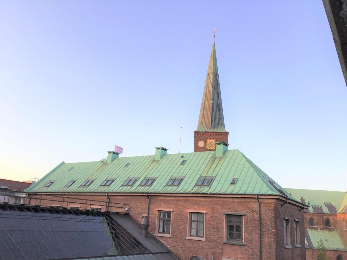 Hyggelig 2-Bedroom Apartment In The Center Of Aarhus Exterior foto